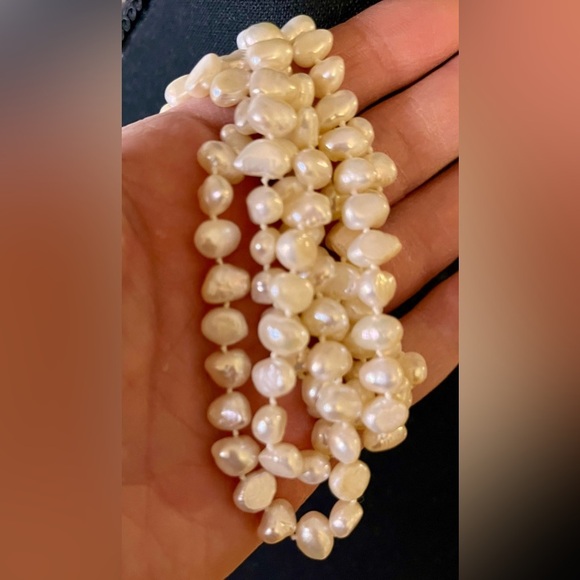 Elegant Iridescent Cream 36 inch Pullover Freshwater Pearl Necklace Knotted Silk - Picture 11 of 15